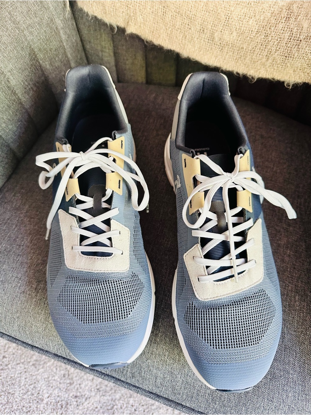 On Cloudrift Mens Shoes - Picture 3 of 7